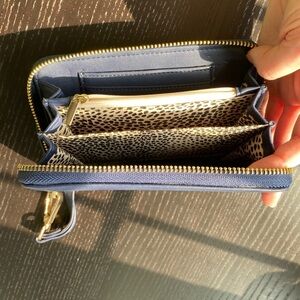 Beautiful Navy Blue Wallet Coin Holder Card Holder with Wristlet Zip Around